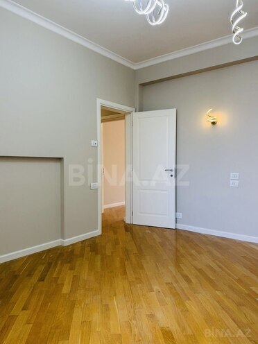 Продаётся 3-комн. вторичка 105 м², м. 28 мая, photo 9 from 29