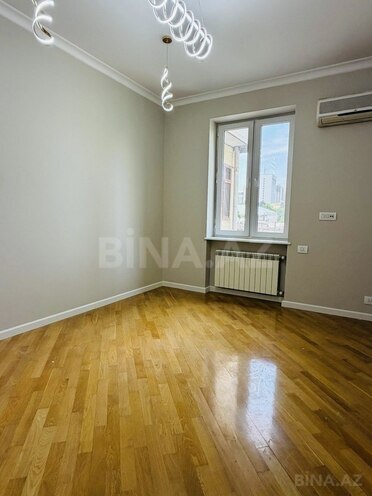 Продаётся 3-комн. вторичка 105 м², м. 28 мая, photo 7 from 29