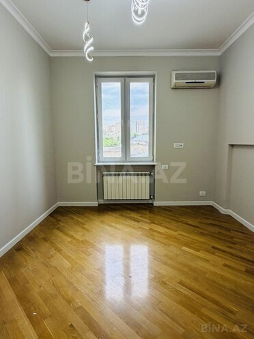 Продаётся 3-комн. вторичка 105 м², м. 28 мая, photo 6 from 29