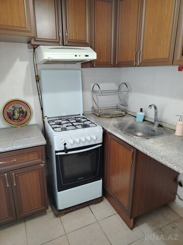 Satılır 3 otaqlı köhnə tikili 70 m², Elmlər Akademiyası m., photo 10 from 16