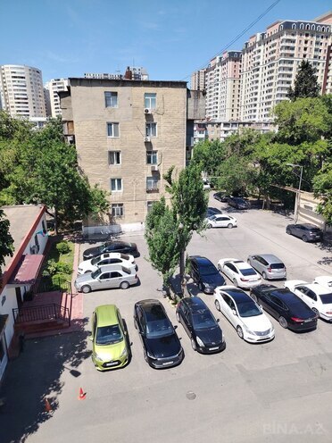 Satılır 3 otaqlı köhnə tikili 70 m², Elmlər Akademiyası m., photo 8 from 16