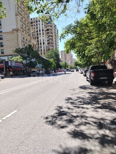 Satılır 3 otaqlı köhnə tikili 70 m², Elmlər Akademiyası m., photo 3 from 16