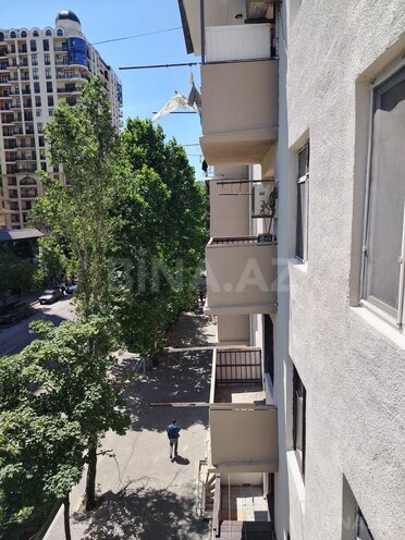 Satılır 3 otaqlı köhnə tikili 70 m², Elmlər Akademiyası m., photo 6 from 16