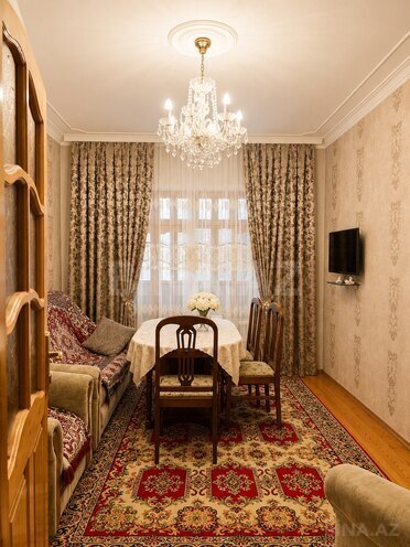 Satılır 5 otaqlı köhnə tikili 120 m², Azadlıq Prospekti m., photo 4 from 14