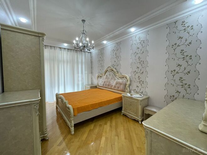Сдаётся 3-комн. новостройка 148 м², м. 8 ноября, photo 8 from 28