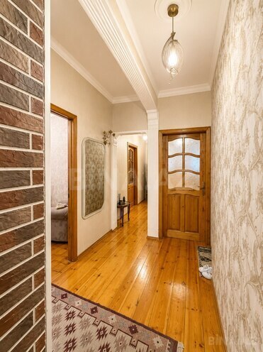 Satılır 5 otaqlı köhnə tikili 120 m², Azadlıq Prospekti m., photo 10 from 14