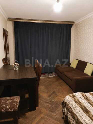 Satılır 1 otaqlı köhnə tikili 35 m², Qara Qarayev m., photo 3 from 11