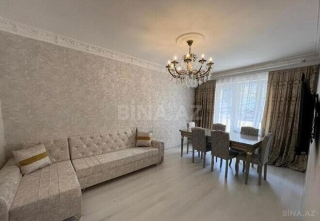 Сдаётся 3-комн. вторичка 80 м², м. Ичеришехер, photo 1 from 7