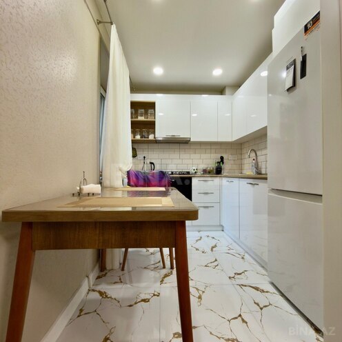 Satılır 2 otaqlı köhnə tikili 50 m², Nizami m., photo 8 from 13