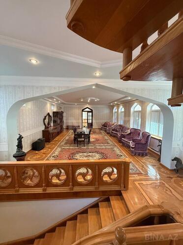 Satılır 15 otaqlı həyət evi/bağ evi 2 000 m², Qaraçuxur q., photo 1 from 32