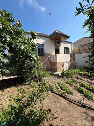 Satılır 3 otaqlı həyət evi/bağ evi 100 m², Binə q., photo 1 from 12