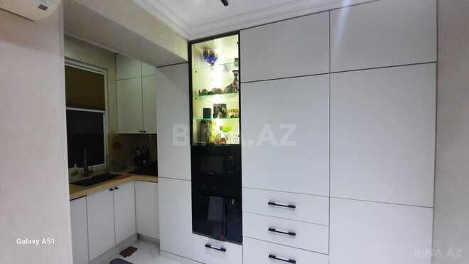 Продаётся 2-комн. вторичка 70 м², м. Элмляр Академиясы, photo 9 from 21
