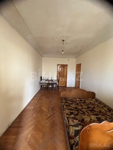 Продаётся 3-комн. вторичка 70 м², м. Нефтчиляр, photo 3 from 23