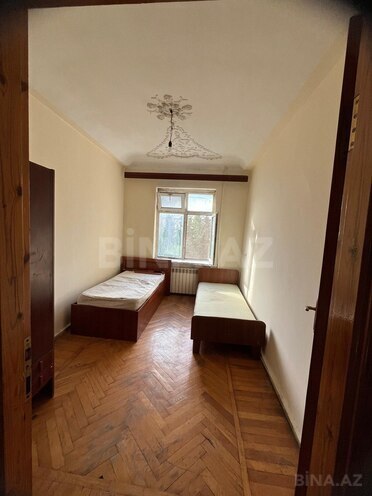 Продаётся 3-комн. вторичка 70 м², м. Нефтчиляр, photo 1 from 23