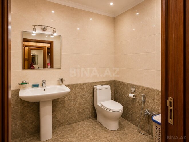 Сдаётся 3-комн. новостройка 102 м², м. 8 ноября, photo 17 from 20