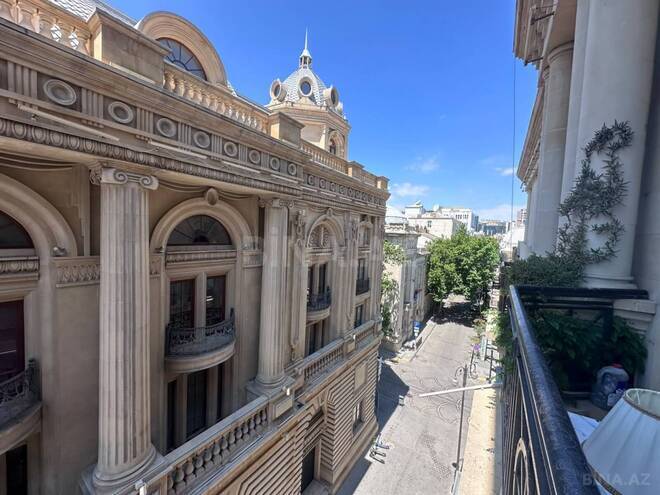 Продаётся 5-комн. вторичка 240 м², м. Сахил, photo 10 from 22
