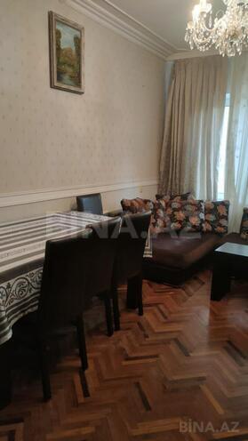 Satılır 3 otaqlı köhnə tikili 58 m², Nəsimi m., photo 1 from 19