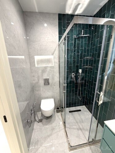 Продаётся 2-комн. новостройка 70 м², м. Элмляр Академиясы, photo 10 from 12