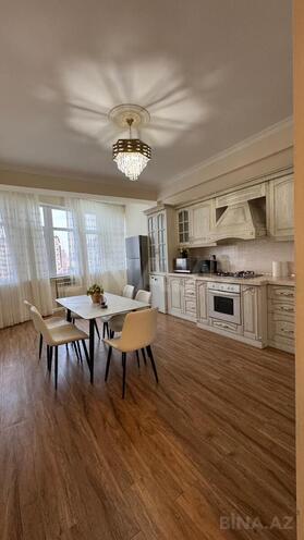 Сдаётся 3-комн. новостройка 135 м², м. 28 мая, photo 1 from 32