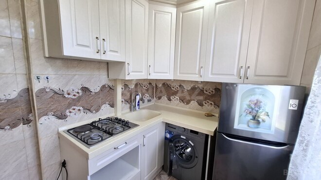 Satılır 2 otaqlı köhnə tikili 55 m², Azadlıq Prospekti m., photo 20 from 32