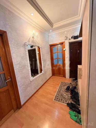 Продаётся 4-комн. вторичка 110 м², м. Иншаатчылар, photo 9 from 13