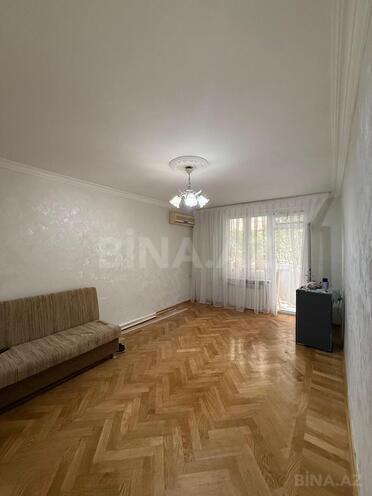 Satılır 1 otaqlı köhnə tikili 30 m², Elmlər Akademiyası m., photo 1 from 10