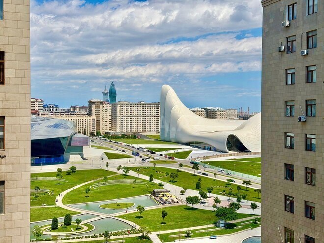 Продаётся 2-комн. новостройка 110 м², м. Гянджлик, photo 1 from 8