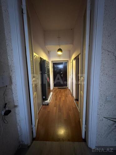 Satılır 3 otaqlı köhnə tikili 82 m², Sahil m., photo 1 from 15