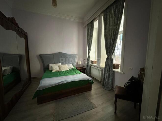 Satılır 3 otaqlı köhnə tikili 82 m², Sahil m., photo 10 from 15