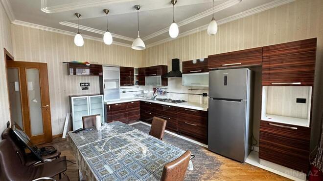 İcarəyə verilir 10 otaqlı həyət evi/bağ evi 600 m², Azadlıq Prospekti m., photo 18 from 32