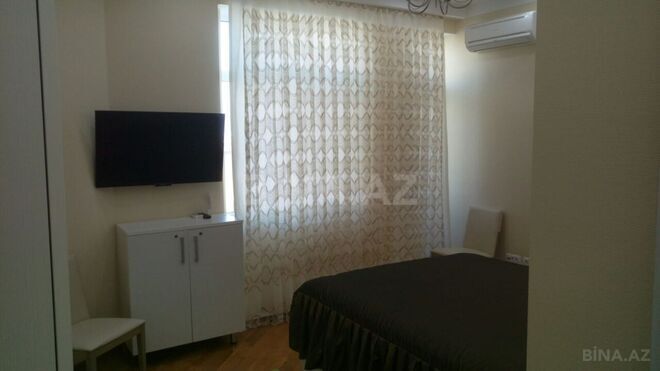 Сдаётся 3-комн. новостройка 120 м², м. Элмляр Академиясы, photo 4 from 11