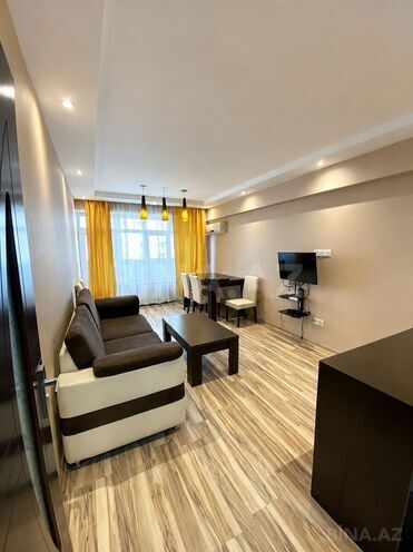 Продаётся 2-комн. вторичка 70 м², пос. Ясамал, photo 1 from 14