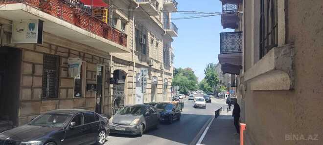 Satılır 5 otaqlı köhnə tikili 160 m², Sahil m., photo 3 from 14