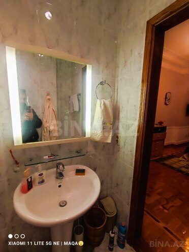 İcarəyə verilir 4 otaqlı yeni tikili 150 m², 28 May m., photo 27 from 30