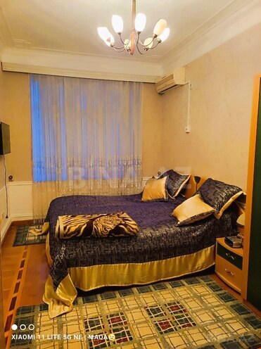 İcarəyə verilir 4 otaqlı yeni tikili 150 m², 28 May m., photo 9 from 30