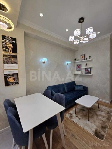 Продаётся 2-комн. новостройка 40 м², м. Кара Караев, photo 4 from 12