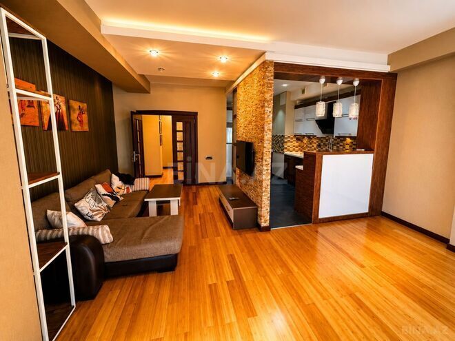 Продаётся 3-комн. новостройка 94 м², м. Нефтчиляр, photo 9 from 14