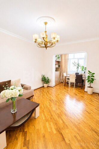 Satılır 3 otaqlı köhnə tikili 90 m², Neftçilər m., photo 1 from 12