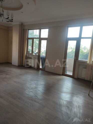Сдаётся 3-комн. новостройка 110 м², м. 28 мая, photo 1 from 13