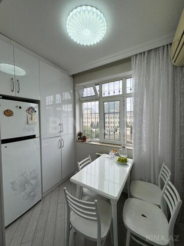 Продаётся 3-комн. вторичка 80 м², м. Низами, photo 9 from 20