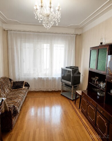 Satılır 3 otaqlı köhnə tikili 85 m², Memar Əcəmi m., photo 1 from 10
