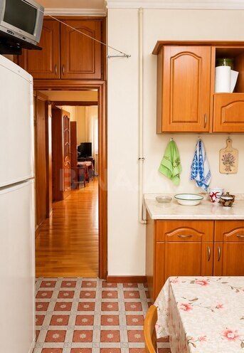 Satılır 3 otaqlı köhnə tikili 85 m², Memar Əcəmi m., photo 9 from 10