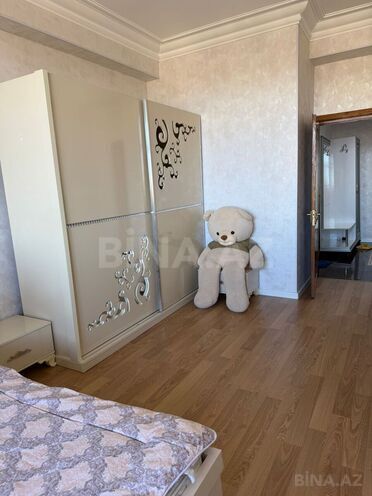 Сдаётся 2-комн. новостройка 70 м², м. Нефтчиляр, photo 5 from 10