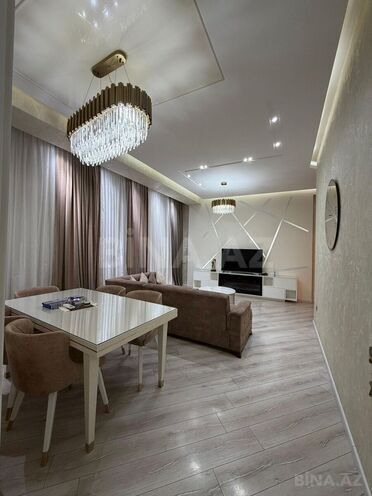 Сдаётся 3-комн. новостройка 150 м², м. 28 мая, photo 1 from 17