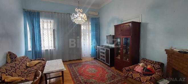 Продаётся 3-комн. вторичка 90 м², м. Низами, photo 3 from 9