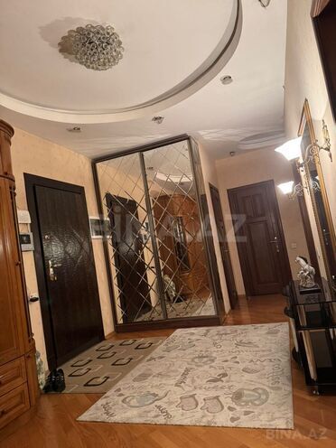 Сдаётся 3-комн. новостройка 140 м², м. Низами, photo 18 from 24