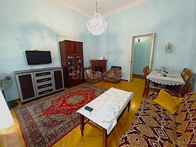 Satılır 3 otaqlı köhnə tikili 85 m², Nizami m., photo 3 from 17
