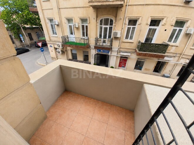Satılır 3 otaqlı köhnə tikili 85 m², Nizami m., photo 7 from 17