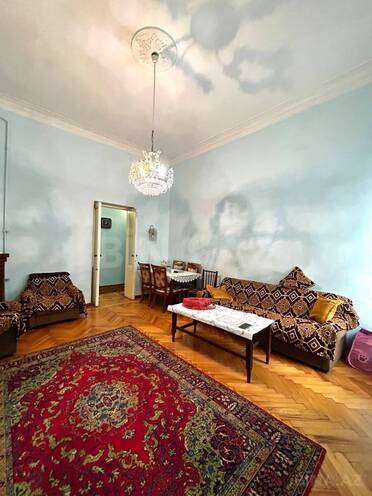 Продаётся 3-комн. вторичка 85 м², м. Низами, photo 6 from 14