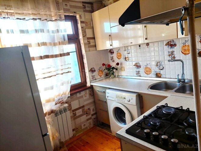 Сдаётся 3-комн. вторичка 75 м², м. Нефтчиляр, photo 5 from 8